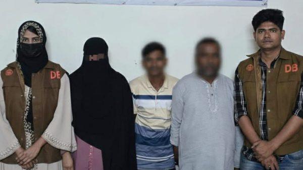 ডিবি পুলিশের অভিযানে ৩০০ পিস ইয়াবাসহ তিন মাদক ব্যবসায়ী গ্রেফতার