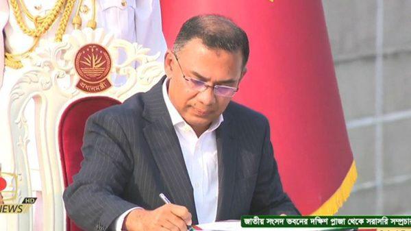 সবার আগে বাংলাদেশের অগ্রনায়ক তারেক রহমানঃ প্রধানমন্ত্রী হিসেবে নতুন দিগন্তের সূচনা