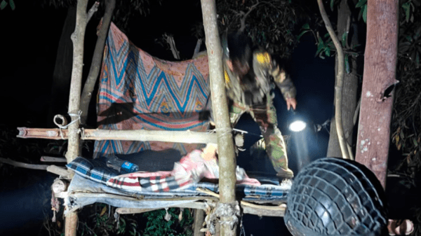 গজারিয়ায় ডাকাত আস্তানায় সেনাবাহিনীর অভিযান: ৩ রাউন্ড গুলি উদ্ধার