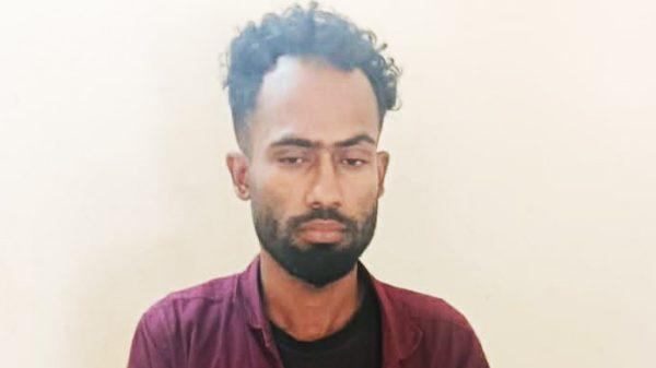 লৌহজংয়ের গাওদিয়ার আলোচিত হানিফ মাদবর গ্রেফতার