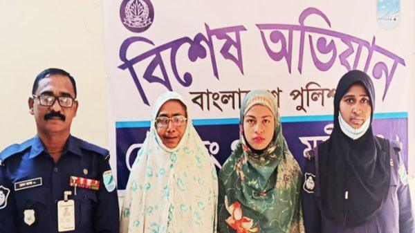 স্বামীসহ চারজনের বিরুদ্ধে মামলা, তিনজন গ্রেপ্তার