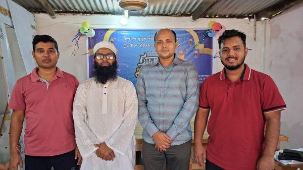 শেখরনগরে হিলফুল ফুযুল পাঠাগার পরিদর্শনে এসআই শরীফুল ইসলাম