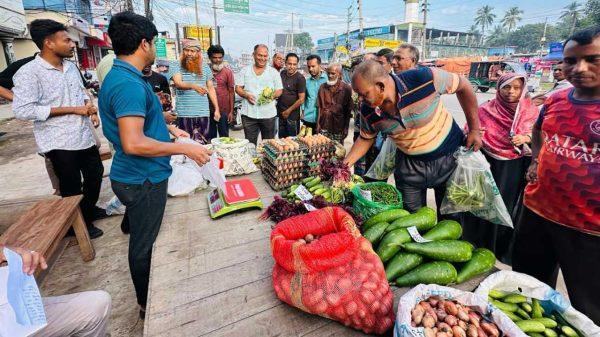 বাজার নিয়ন্ত্রণে প্রশাসন: স্বস্তি খুঁজছে ক্রেতা