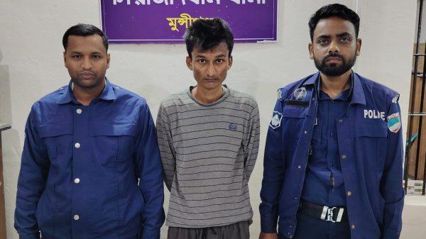 সিরাজদিখানে ৮ পিস ইয়াবাসহ যুবক গ্রেফতার