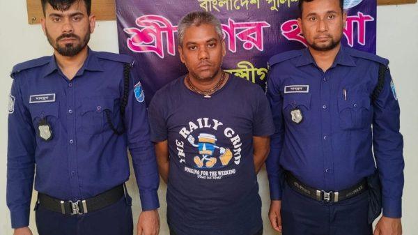 শ্রীনগরে চোরাইকৃত স্বর্ণ উদ্ধার: গ্রেফতার ১