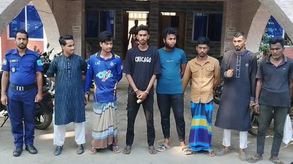 সিরাজদিখানে বিভিন্ন মামলায় গ্রেফতার ৮