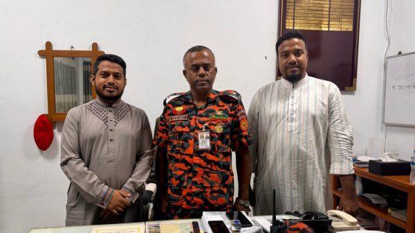 ইঞ্জিনিয়ার গোলাম মাওলার সঙ্গে ঝিকুট ফাউন্ডেশনের সৌজন্য সাক্ষাৎ