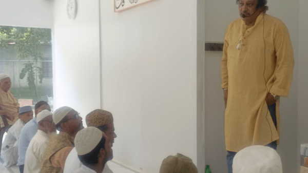 প্রয়াত মডেল কারিনা কায়সারের নামে মসজিদ উদ্ধোধন