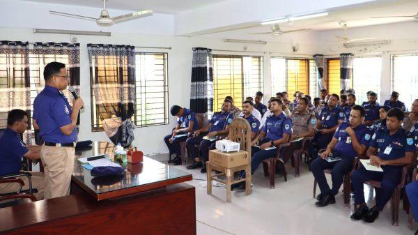 মুন্সিগঞ্জে নির্বাচনি দায়িত্বে প্রশিক্ষণ কোর্সের উদ্বোধন