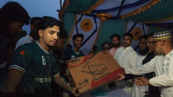 সিরাজদিখানে কোটগাঁও যুব সংঘের ফুটবল টুর্নামেন্টে চ্যাম্পিয়ন শিংগারটেক একাদশ