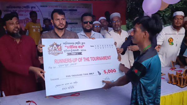 গজারিয়ায় “চাইনিজ বার” ফুটবল টুর্নামেন্টে ফাইনাল